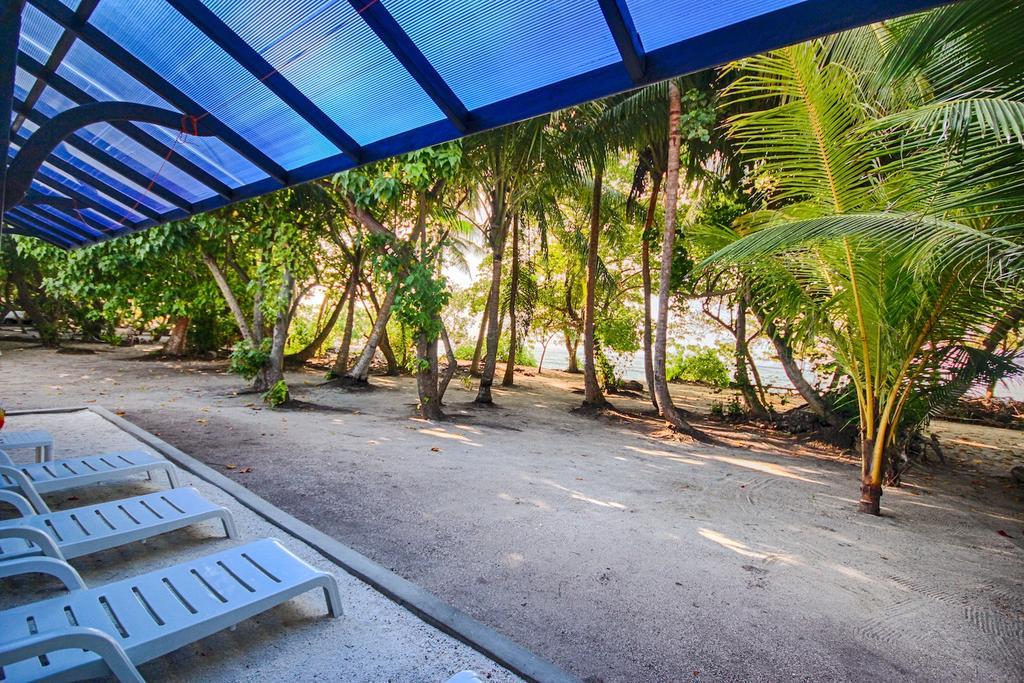 Fulidhoo Ihaa Lodge Exterior photo